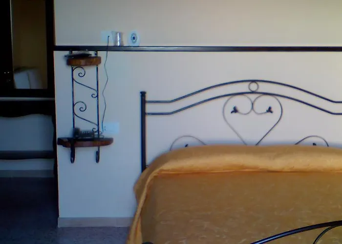 Diffuso Borgo Dei Greci 招待所 3*