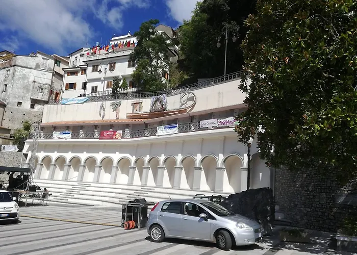 Diffuso Borgo Dei Greci 3*